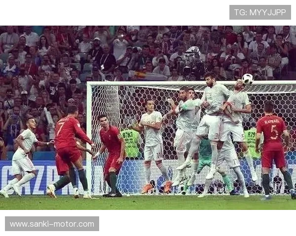 世界杯VAR技术在精彩瞬间实时回放中的表现引发热议分析 世界杯VAR技术在精彩瞬间实时回放中的表现引发热议分析