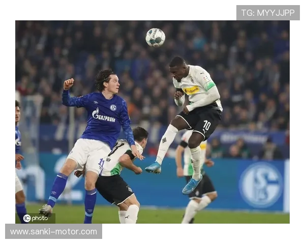 小图拉姆闪耀赛场,表现稳健引发媒体热议 小图拉姆闪耀赛场,表现稳健引发媒体热议