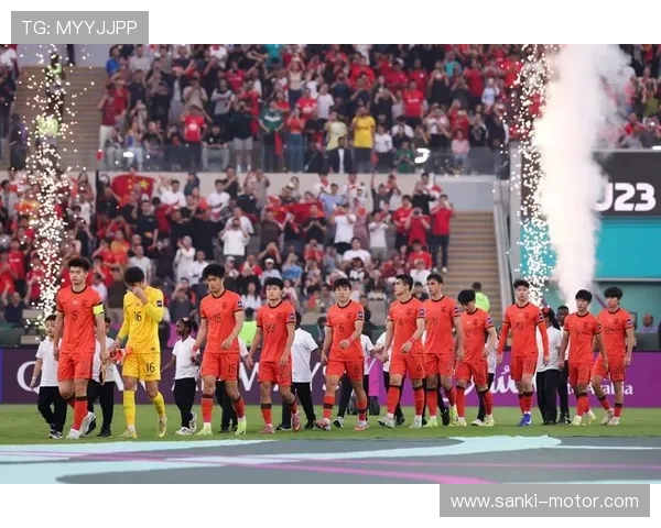 韩国队勇夺亚洲杯亚军，表现稳健展现强大团队精神与韧性