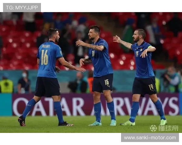 梅赫伦防线近期表现稳健,防守端持续提升