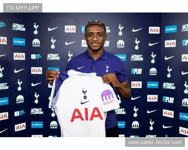 库杜斯：加纳进攻核心的战术角色与责任解析