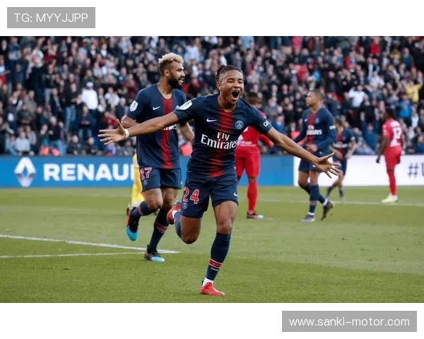 巴黎圣日耳曼中场结构隐患显现，连接断裂影响扩大