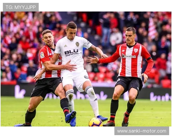 瓦伦西亚球迷抗议持续加剧，球队赛季稳定性面临考验