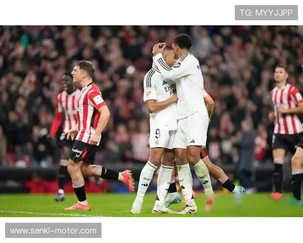 德容与贝林厄姆:全能中场的战术角色及比赛影响力对比 德容与贝林厄姆:全能中场的战术角色及比赛影响力对比