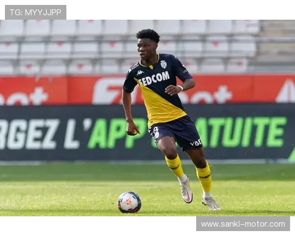 楚阿梅尼与贝林厄姆在皇马中轴的角色定位分析 楚阿梅尼与贝林厄姆在皇马中轴的角色定位分析