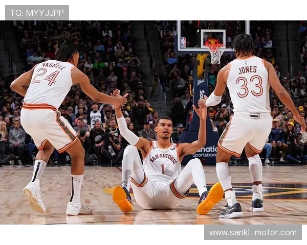 文班亚马挡拆拉开空间提升球队进攻效率明显