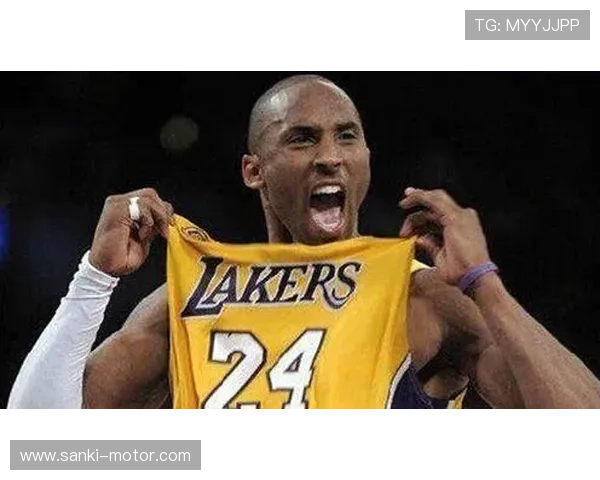 科比家那辆豪车阵容，连隔壁明星都看呆了